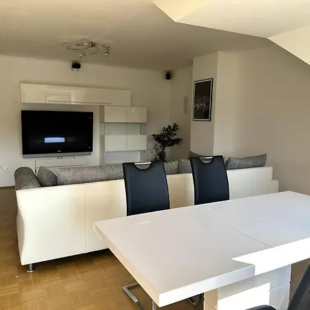 2-Zimmer-Wohnung Mit Balkon & Guter Anbindung In Aschaffenburg Buitenkant foto
