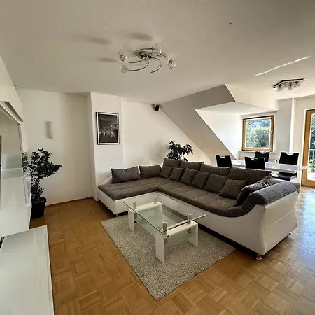 2-Zimmer-Wohnung Mit Balkon & Guter Anbindung In Aschaffenburg Buitenkant foto