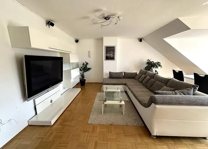 2-Zimmer-Wohnung Mit Balkon & Guter Anbindung In Aschaffenburg